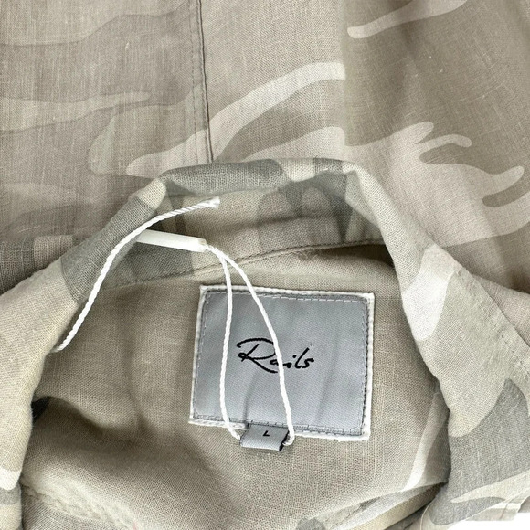 Rails Everett Button Down Shirt Desert Camo Print Size Large - Picture 8 of 12